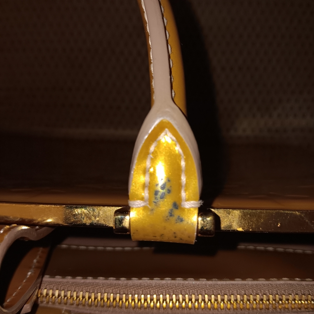 Louis Vuitton Ultra Rare Gold Vernis Deesse Gm Bag - Picture 11 of 11